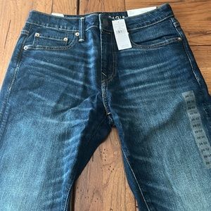 American Eagle men’s jeans 28x32 athletic fit flex deep indigo color brand new!